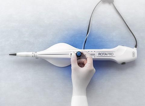 فتح الشرايين المتكلّسة مع تقنیة الروتا (Rotational Atherectomy – Rotablator)