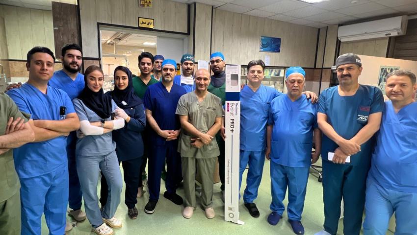 استبدال الصمام الأبهري بدون جراحة قلب مفتوح بتقنية (TAVI) في مشهد