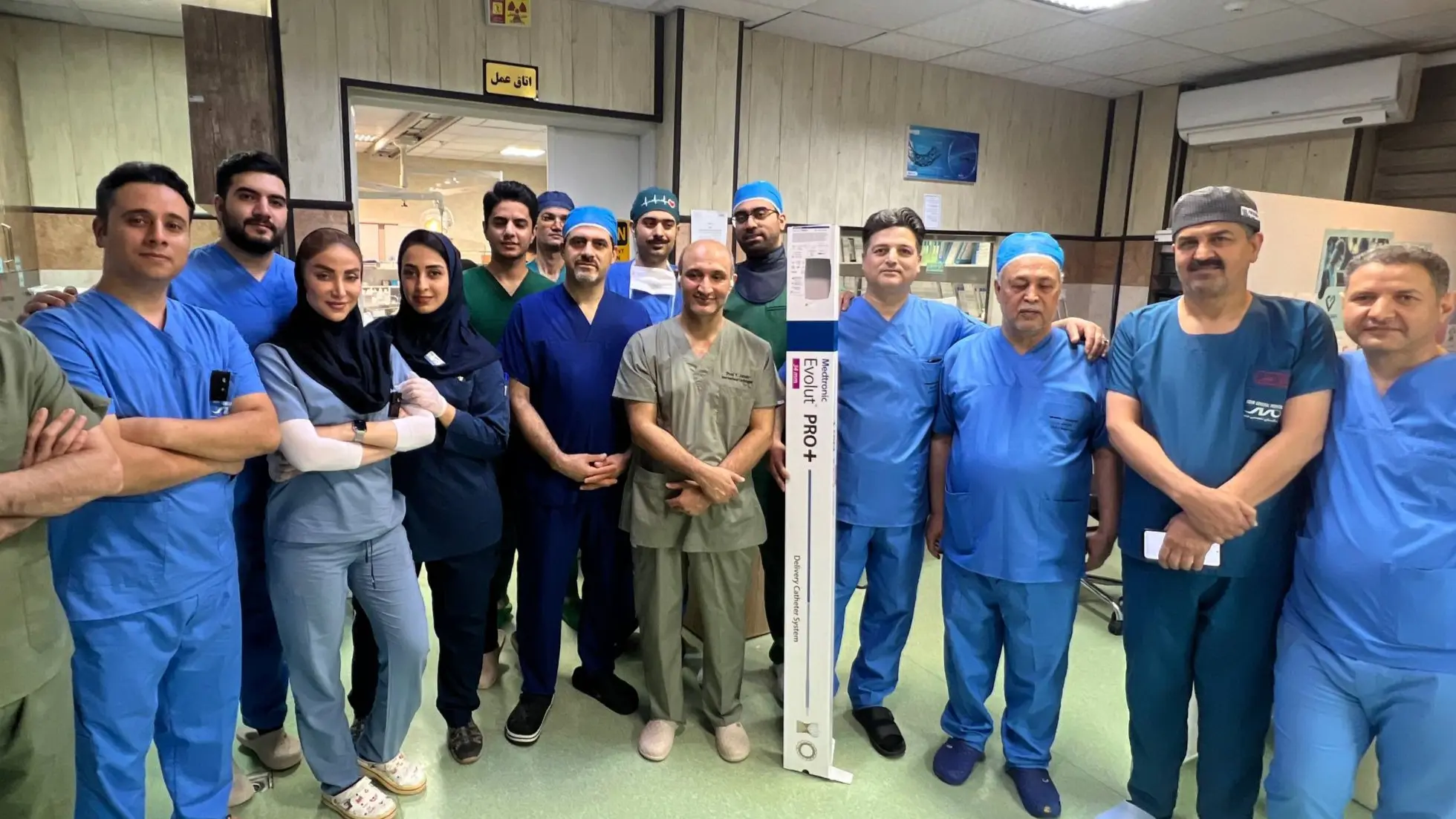 استبدال الصمام الأبهري بدون جراحة قلب مفتوح بتقنية (TAVI) في مشهد